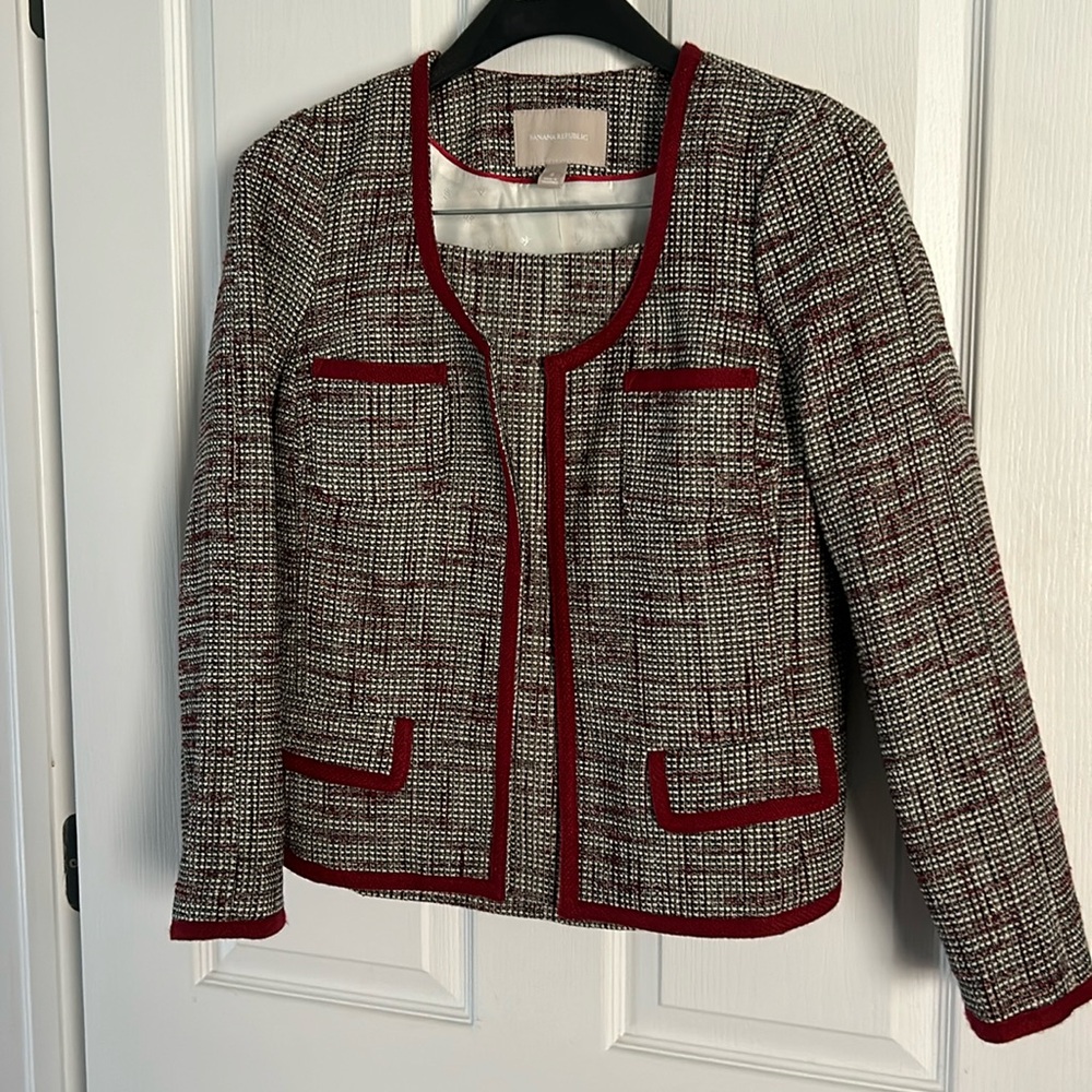 Banana Republic suit